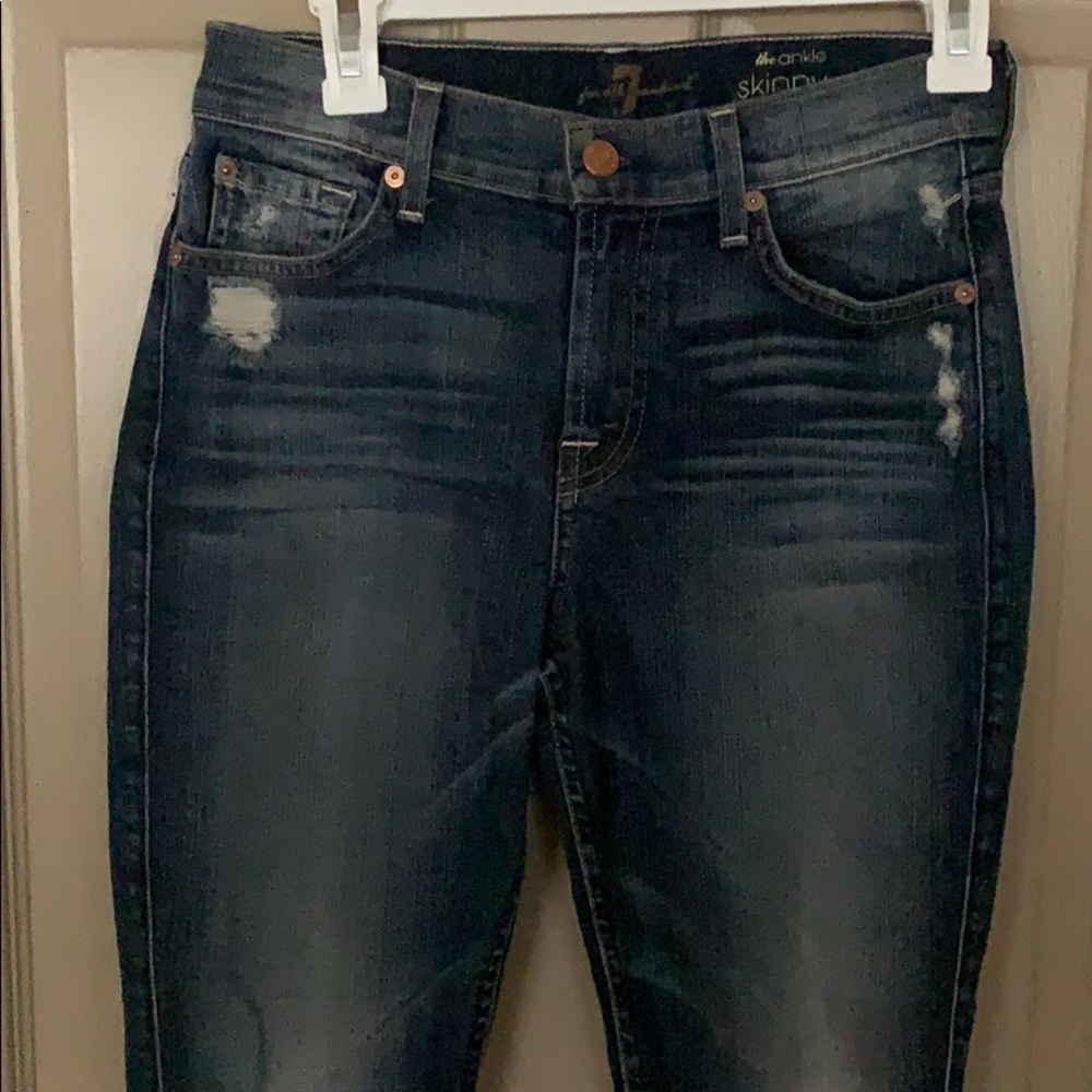 7 for All Mankind ankle skinny jeans. Size 27.